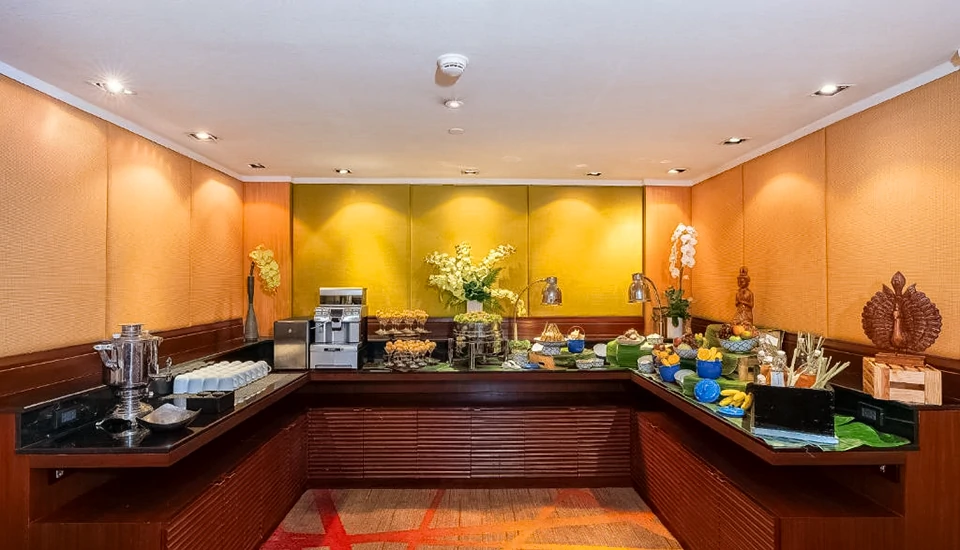 هتل هالیدی این سیلوم بانکوک